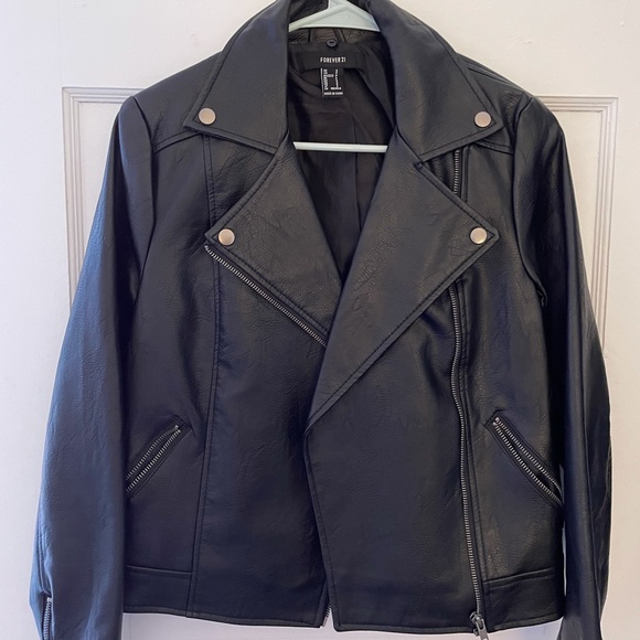 Leather Jacket - Picture 4 of 4